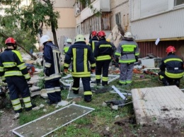 Взрыв в Киеве: спасатели заканчивают работу, дом - под круглосуточной охраной