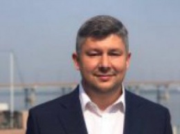 Провокативная попытка принизить государственные символы Украины: Сергей Никитин во время сессии горсовета сделал заявление о красно-черном флаге