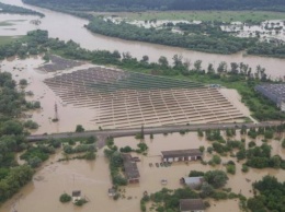 Наводнение в Карпатах затопило «коронавирусную» больницу, есть пропавший без вести (ФОТО, ВИДЕО)