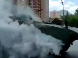 В России прямо во время парада победобесия сгорел новейший БТР (ВИДЕО)