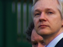Основателя WikiLeaks Джулиана Ассанжа обвинили в вербовке хакеров Anonymous и LulzSec