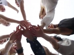 В Кривом Роге сняли клип, где вместе с хореографами станцевали люди с инвалидностью