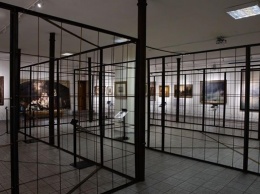 Музей открыл выставку картин Порошенко: пришло ГБР