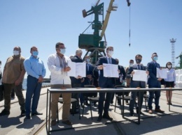 В Украине подписали соглашение о первой морской концессии (ФОТО)