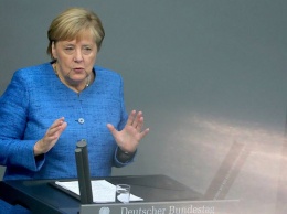 Меркель считает, что в период кризиса государства ЕС должны проявить единство