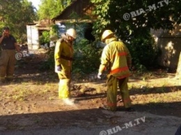 В Мелитополе в сгоревшем доме обнаружили ворованные автономера (фото, видео)