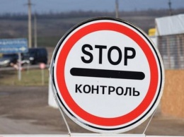 "ДНРовцы" закрывают линию разграничения: людей не пускают ни в Украину, ни обратно