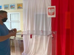 Депутат от "ОПЗЖ" Юлия Левочкина в составе Миссии ПАСЕ наблюдает за выборами в Польше
