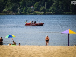 В Запорожье на Центральном пляже помимо кишечной палочки в воде выявили энтерококки в песке