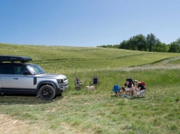 Land Rover Defender обзавелся палаткой на крыше (ФОТО)