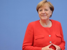 Меркель назвала правильным завершение строительства СП-2