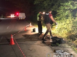 Взрыв неизвестного устройства на Львовщине повредил автомобиль