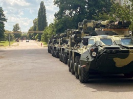 Украинская армия получила четыре БТР-4Е