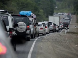 «Километровые пробки»: днепрян предупредили о долгой дороге к морю
