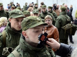 В Крыму прошли уже 11 незаконных призывных кампаний - стало известно, скольких крымчан призвали