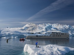 Первую в мире яхту-ледокол спустили на воду (фото)