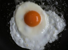 Жареные яйца: полезны или вредны для организма