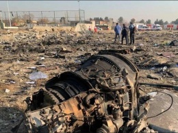 Авиакатастрофа в Иране: экспертиза "черных ящиков" может занять пять дней