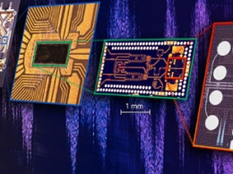 Новый чип быстро передает данные с помощью света