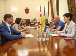 Мэр Одессы встретился с главой южного офиса Международного Комитета Красного Креста