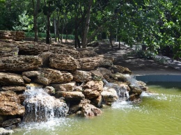В парке Победы восстановили искусственный водопад