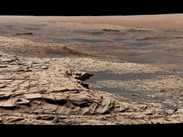 Марсоход Curiosity отправился в «летнее путешествие» к горе Шарпа