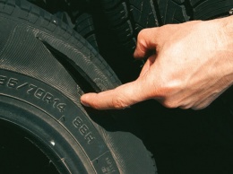 Можно ли самостоятельно устранить прокол или порез шины?