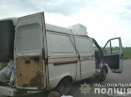 Полиция поймала грабителей, которые подорвали автомобиль "Укрпочты" под Полтавой