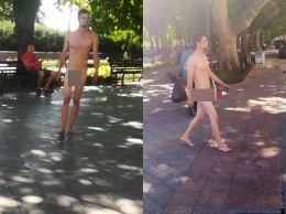 Сегодня по Одессе гулял голый мужчина, - ФОТО 18+