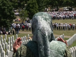 В Сребренице вспоминают жертв массового расстрела мирных жителей