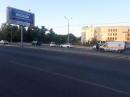 В Запорожье на Набережной магистрали около отеля Reikartz произошла авария с пострадавшими, - ФОТО