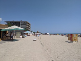 «Бардак и никакого карантина»: что происходит на курортных пляжах Украины