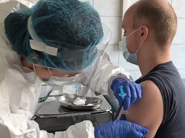 В РФ заявляют, что завершили доклинические исследования вакцины против COVID-19