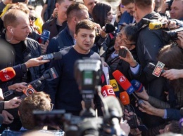 Офис президента влип в громкий скандал: пока Зеленский ездил по Волыни журналистам угрожали