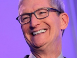 Глава Apple зарабатывает больше, чем любой другой руководитель в IT-индустрии