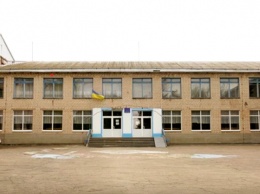 Успеть до зимы: в Днепровском хотят построить котельную для школы в сжатые сроки и без четких планов