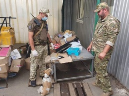 На КПВВ «Станица Луганская» выявили мужчину с наркотиками