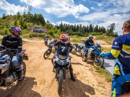 BMW Motorrad открывает школу водительского мастерства BMW Riding Experience