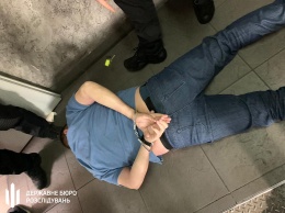 В Одессе за взятки задержали двух начальников таможни,- ФОТО