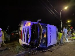 В ужасное ДТП попала карета «скорой» в Ужгороде, травмированы пять человек - фото и видео аварии