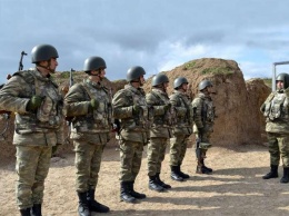 После обострения конфликта с Арменией в Азербайджане более 23 500 граждан записались в армию добровольцами