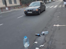 В центре Одессы BMW с еврономерами сбил несовершеннолетнюю велосипедистку на пешеходном переходе