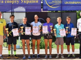 Юниорский чемпионат Украины по теннису выиграли Котляр и Венгер