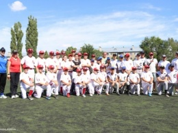Бейсболисты «Десанта» за победу получили 15 тысяч гривен от Николаевского мэра