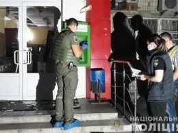 Взрыв в Киеве: неизвестные ограбили уличный банкомат