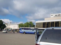 Захват автобуса в Луцке: по офису полиции стреляли - СМИ