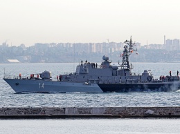 Первая провокация: российский корабль вытеснил болгарский корвет из исключительной экономической зоны Украины