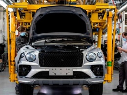 Обновленный Bentley Bentayga встал на конвейер