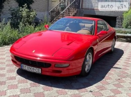 В Украине продают редкое 20-летнее купе Ferrari по цене Прадо