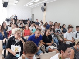 Готовят к стартапу - в Мелитополе проходит бизнес-форум для молодежи (фото)